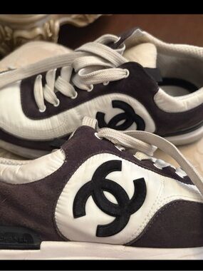 Chanel  White & black  Logo Sneakers